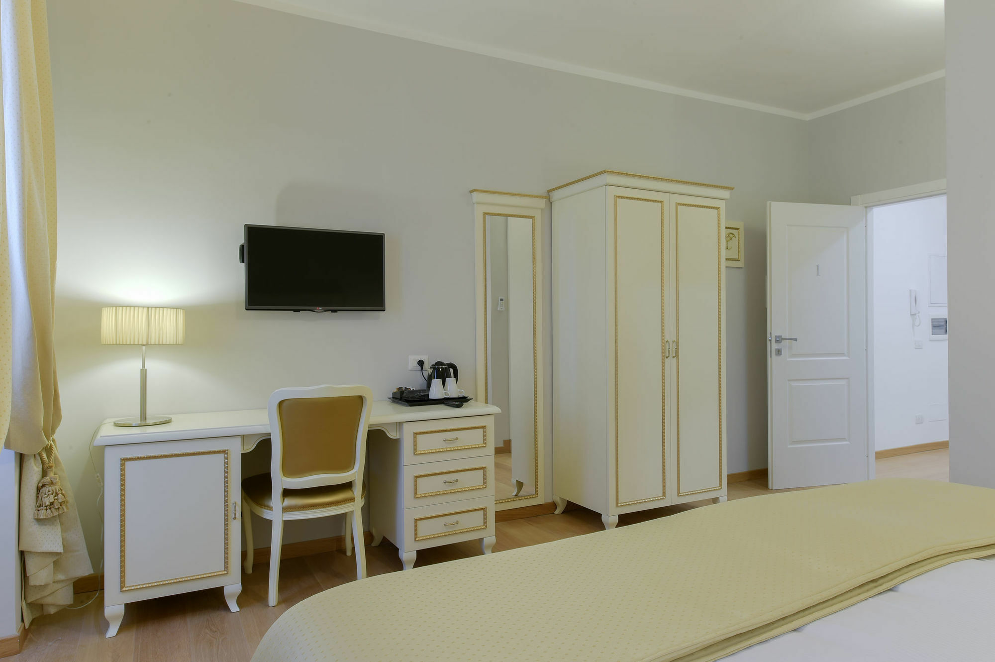 กราวีนา สวีท ฟรัตตินา บีบี Bed & Breakfast โรม ภายนอก รูปภาพ
