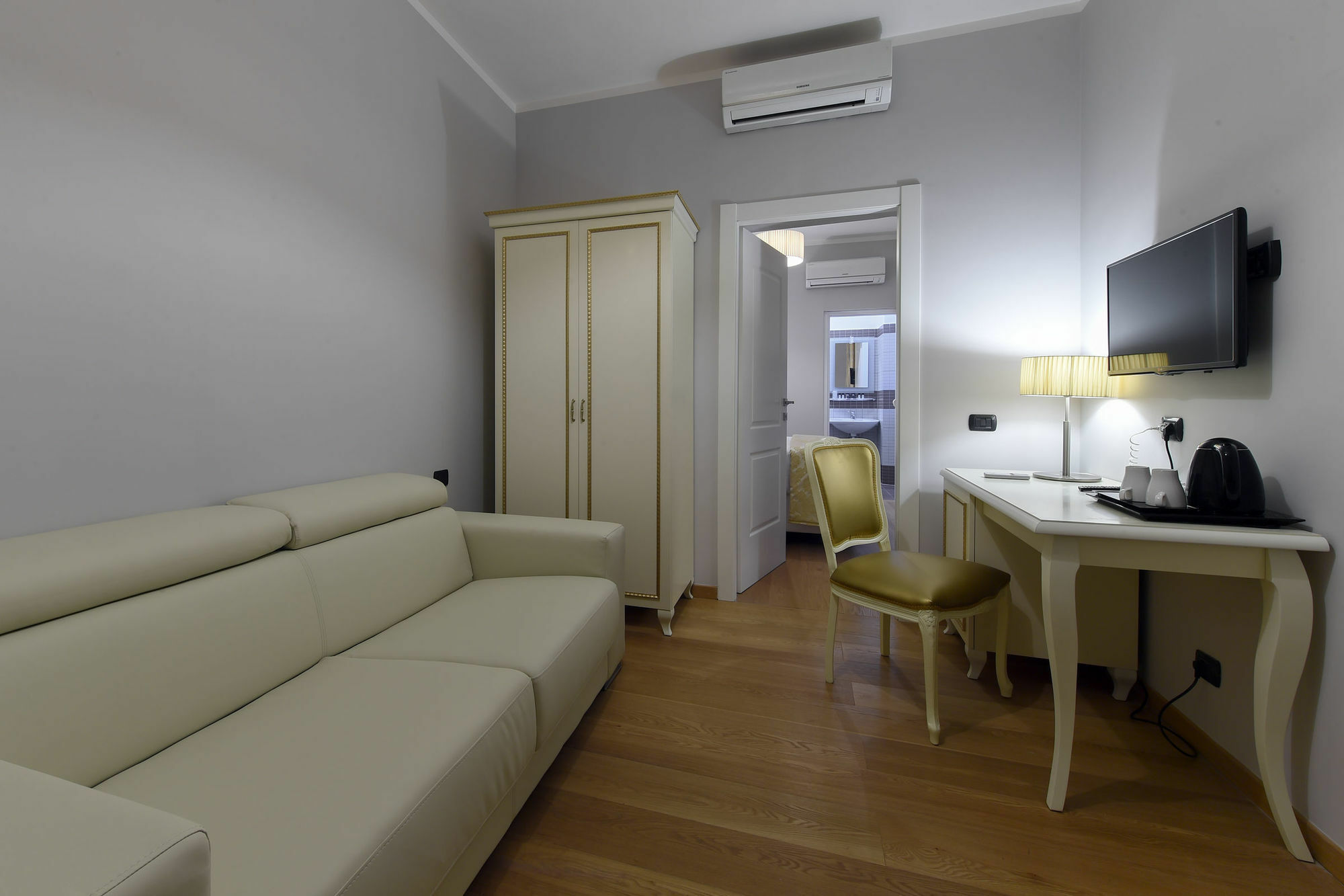 กราวีนา สวีท ฟรัตตินา บีบี Bed & Breakfast โรม ภายนอก รูปภาพ