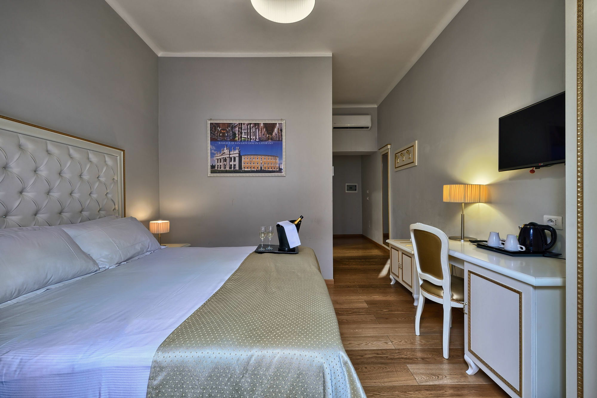 กราวีนา สวีท ฟรัตตินา บีบี Bed & Breakfast โรม ภายนอก รูปภาพ