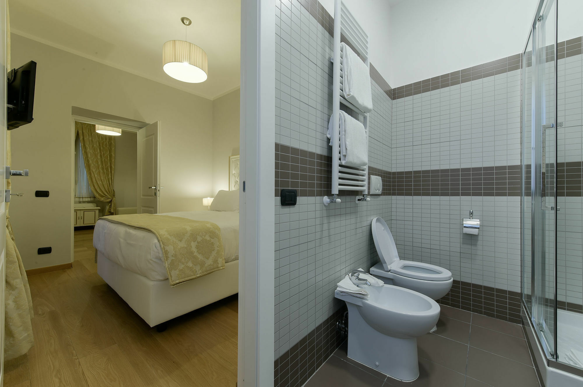 กราวีนา สวีท ฟรัตตินา บีบี Bed & Breakfast โรม ภายนอก รูปภาพ