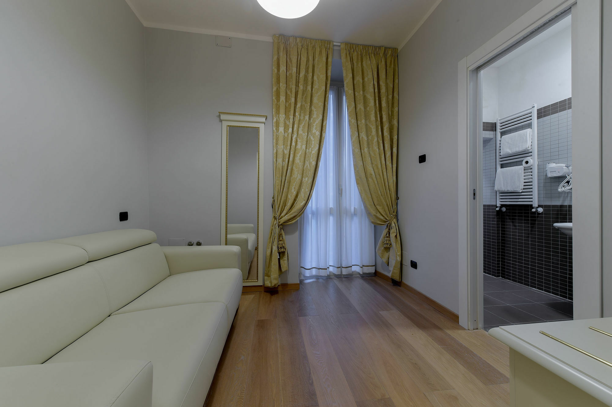 กราวีนา สวีท ฟรัตตินา บีบี Bed & Breakfast โรม ภายนอก รูปภาพ